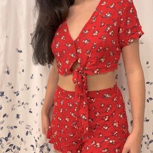 A two piece short set!